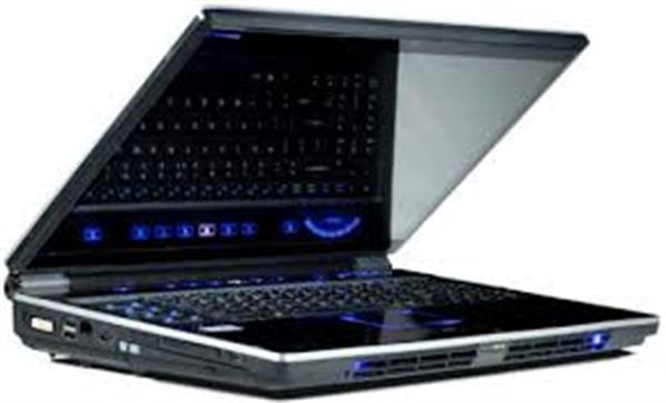 هنگام ریختن مایعات بر روی لپ تاپ چه باید کرد؟
