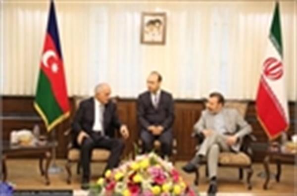 دکتر واعظی: سفر هیات آذربایجان به ایران پر بار بود